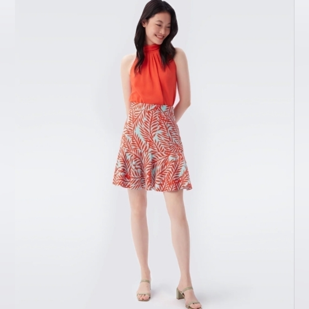 Diane von Furstenberg Wendy mini skirt.